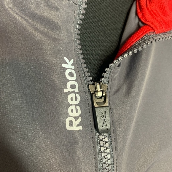 Reebok Grey Lightweight Men's Windbreaker Jacket (XL) - Picture 2 of 8